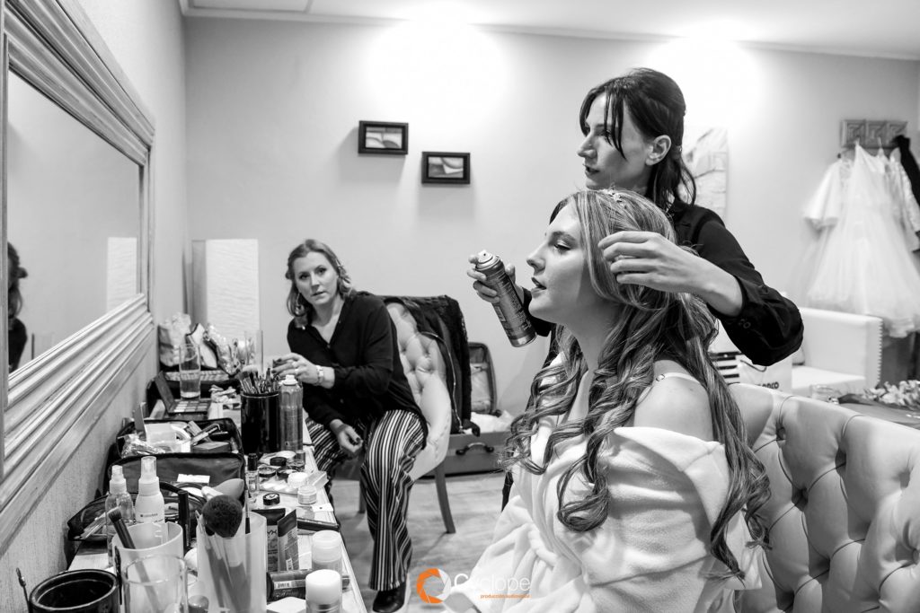 Maquillaje y Peinado